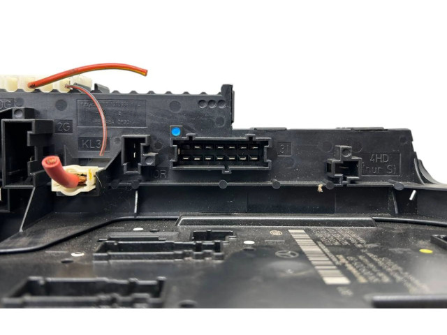Pojistková skříňka 2049005201, 2045459032 Mercedes-Benz C W204 2010