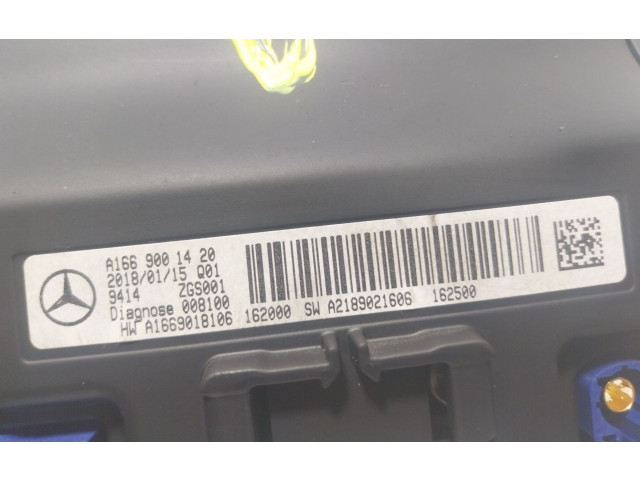 Přístrojová deska  Mercedes-Benz GLA W156 2018 A1669000115, A1669001420  