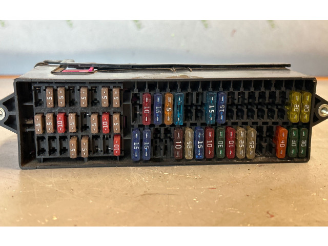 Блок предохранителей 1T1970099, 244250140 Audi A6 S6 C5 4B