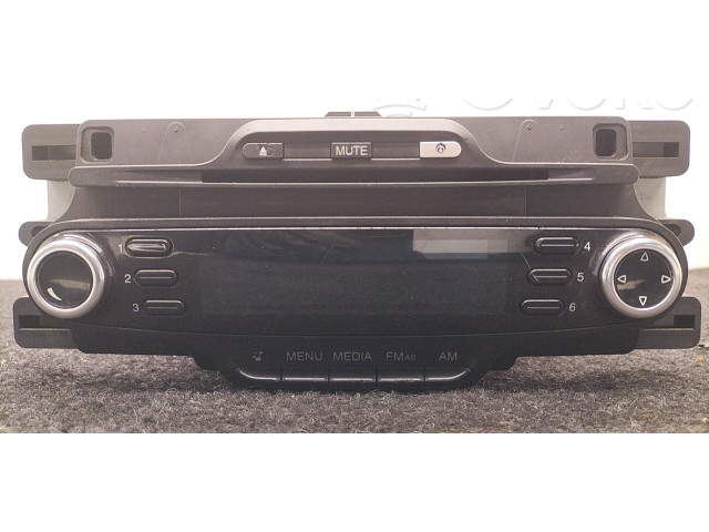 Поршень Радио/ проигрыватель CD/DVD / навигация 940A4000 156101806  Alfa Romeo Giulietta  