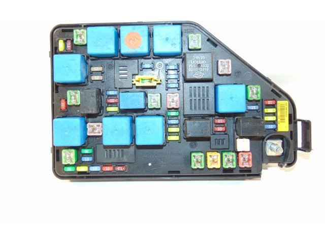 Блок предохранителей 8297034021 SsangYong Korando