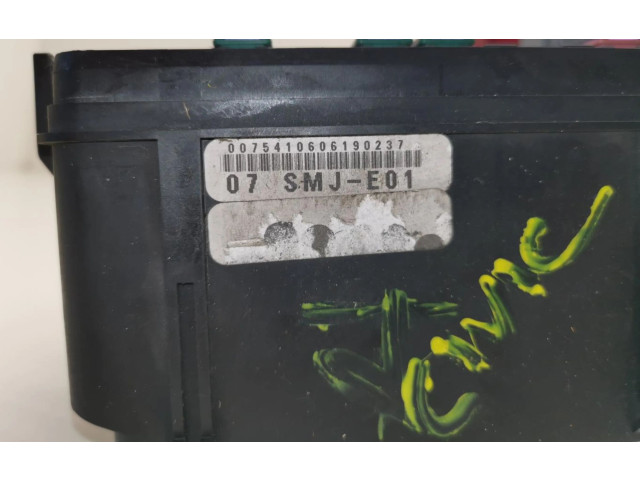 Pojistková skříňka SMJE01 Honda Civic