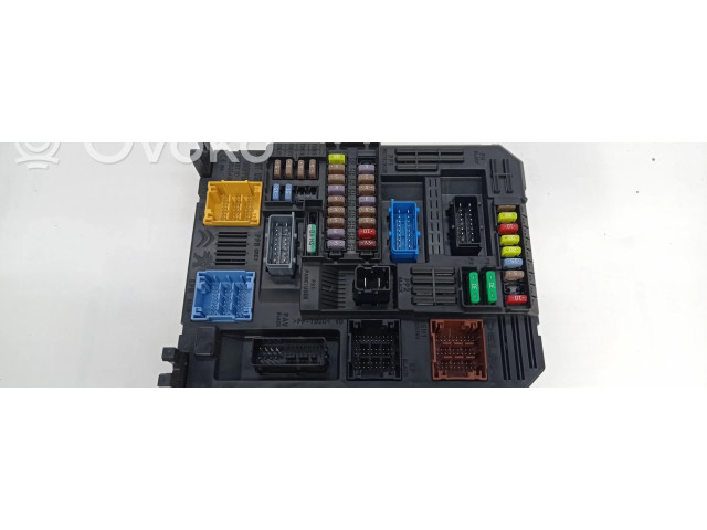 Блок предохранителей 9832880280, 983288028000   Citroen Berlingo    