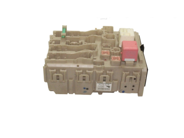 Pojistková skříňka 827300F330 Toyota Verso-S 2014