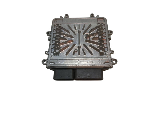 Блок управления двигателя 30729826, 0281012100   Volvo XC90