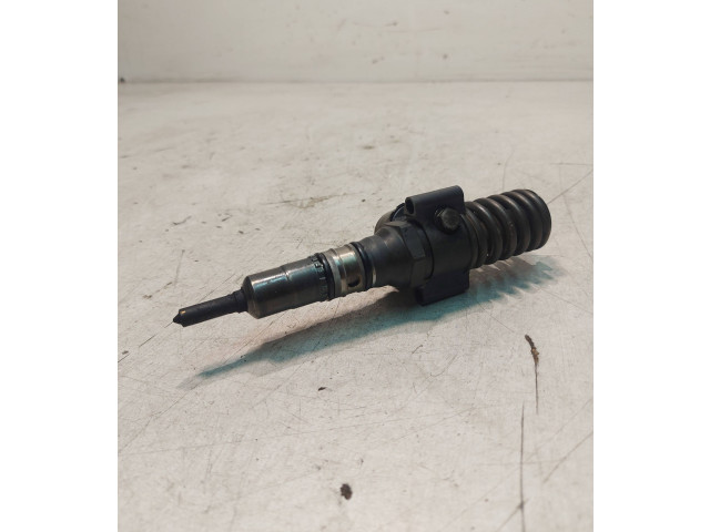 Форсунка 03G130073G    Volkswagen Golf Plus  BKD 