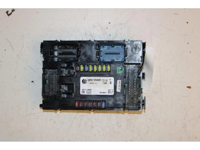 Блок предохранителей    Jeep Renegade    