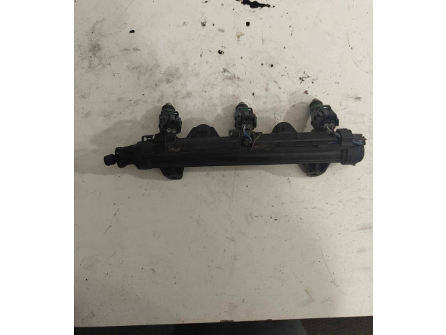 Топливная рампа 03E133320 Skoda Fabia Mk1 (6Y) для двигателя AZQ