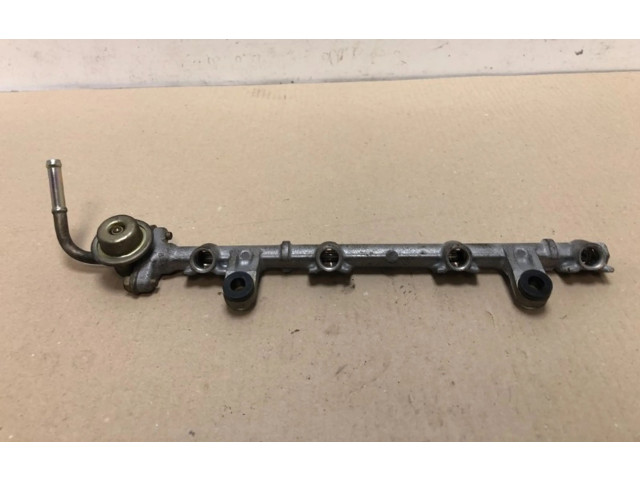 Топливная рампа    Daihatsu YRV   для двигателя K3-VE