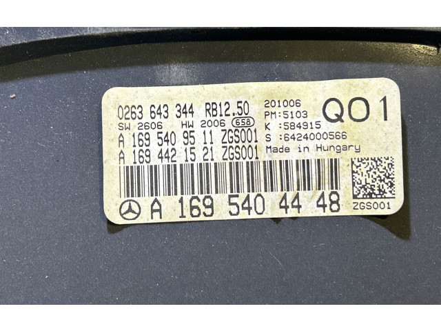 Přístrojová deska Mercedes-Benz B W245 2007 A1695404448, A1695409511