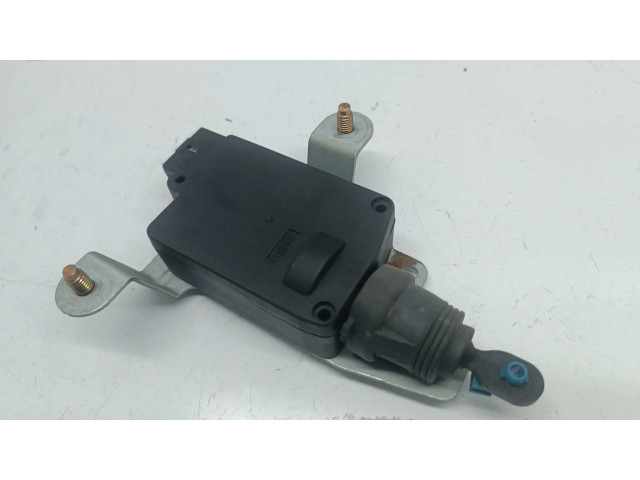 Zámek zadních dveří    Hyundai Matrix 2006