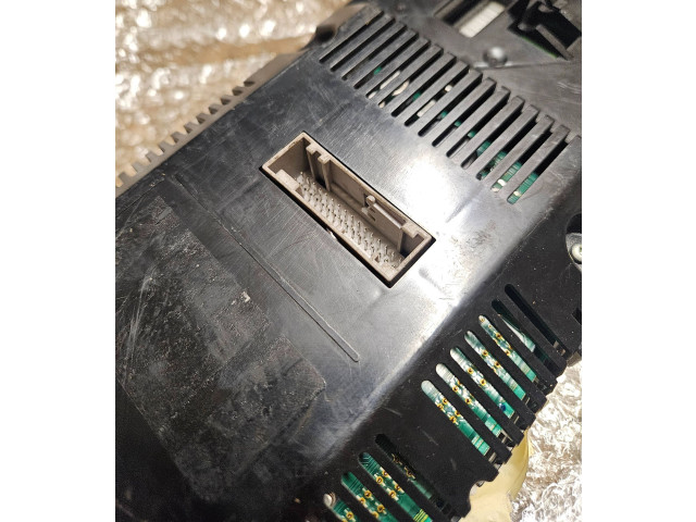 Панель приборов 5550007301   Audi A6 S6 C6 4F       