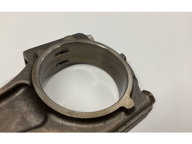 Поршень с шатуном Dodge Challenger