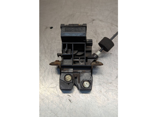 Zámek zadních dveří A1717500085, A1717500185 Mercedes-Benz E W211 2004