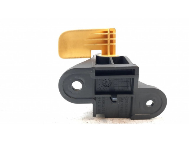 Другая деталь салона