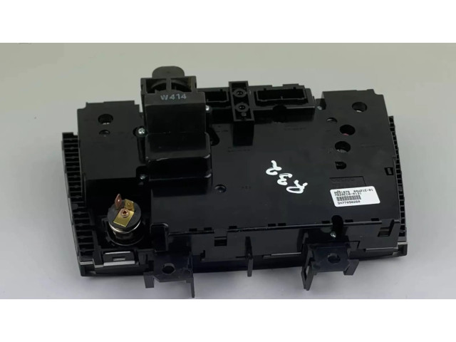 Блок управления климат-контролем 8691876 Volvo XC70