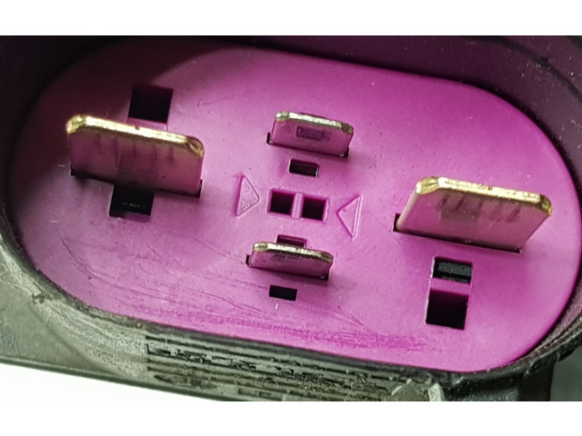 Вентилятор радиатора 5Q0121203DQ, 5Q0121203DQ Skoda Superb B8 (3V)