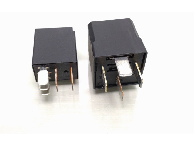 Блок предохранителей  6G9T14K131AB, 6g9t14c507ab   Volvo V70    