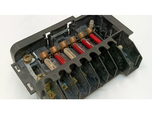   Pojistková skříňka 1295400450, 1040037887   Mercedes-Benz SL R129 1994