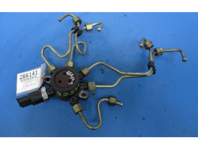 Топливная рампа    Renault Clio II   для двигателя ---