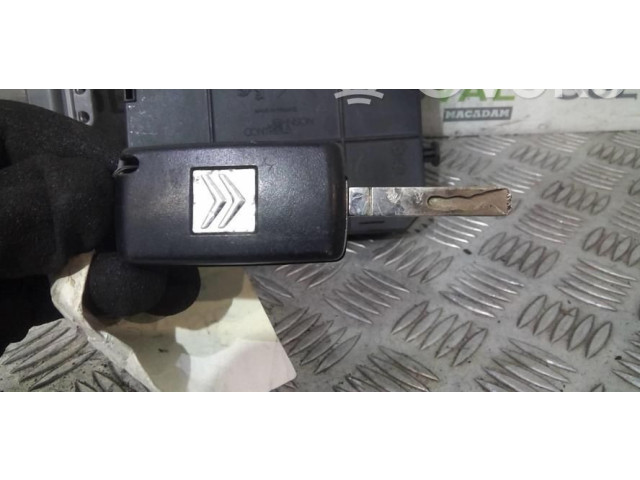 Блок предохранителей NT   Citroen C4 I    