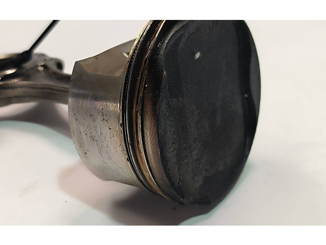 Шатун  2FAW    Maserati Quattroporte  