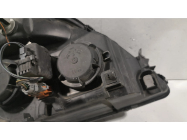 Передняя фара