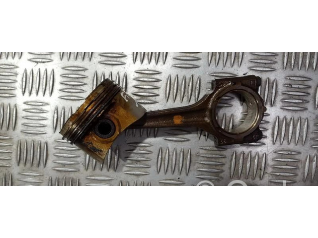 Píst Fiat Punto (176) pro benzínový motor 1.2