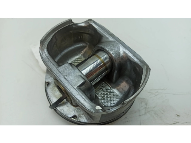  Поршень  161036038, 062121422  Cadillac SRX для бензинового двигателя 3.6