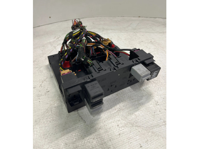 Блок предохранителей 3C0937049E, 28022870 Skoda Octavia Mk2 (1Z)
