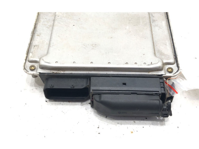 Řídící jednotka 038906019FC   Seat Alhambra (Mk1) 2000