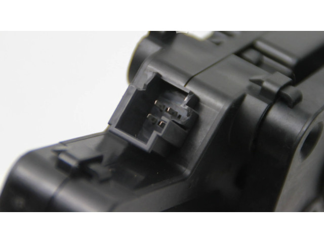 Замок багажника 3T0827299B Skoda Superb B6 (3T) 2008 - 2015 года