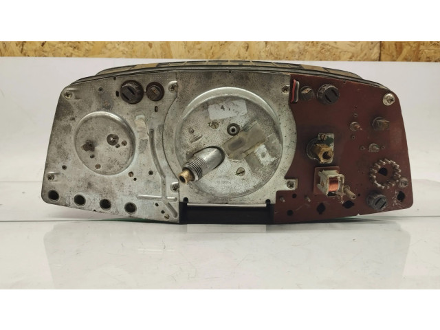 Панель приборов 0105425906, 1235425601   Mercedes-Benz 200 300 W123       