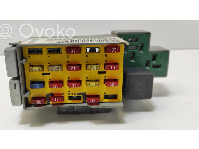 Pojistková skříňka 04671458AD Chrysler PT Cruiser 2000