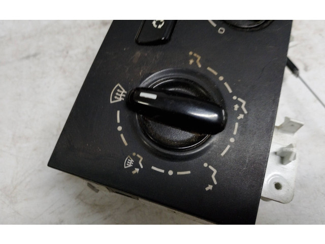 Блок управления климат-контролем A42102300   Peugeot Partner