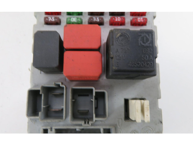 Pojistková skříňka 46774360, 46774357 Fiat Punto (188) 1999