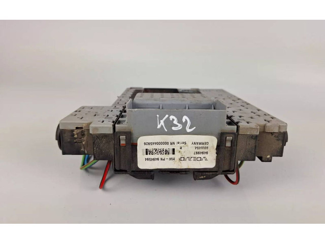 Блок предохранителей 9494594, 9494997 Volvo S80