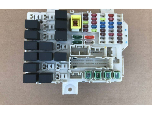 Блок предохранителей 8637A171, 5WK451031 Mitsubishi Colt