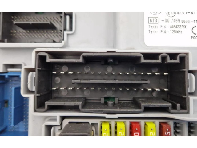   Pojistková skříňka 00520486370   Fiat Panda III 2012