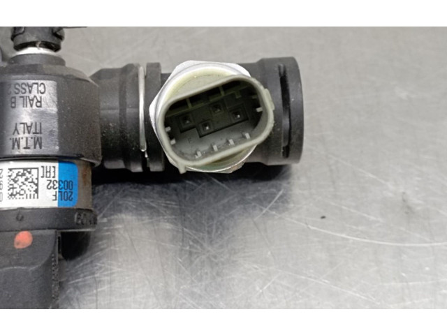 Vstřikovací lišta 67R010185, 110R000005 Nissan Micra K14