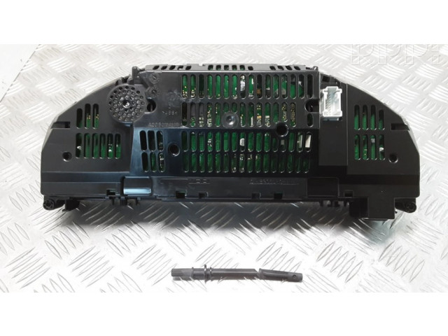 Přístrojová deska Mercedes-Benz C W204 2011 A2049002105, A2C53369459