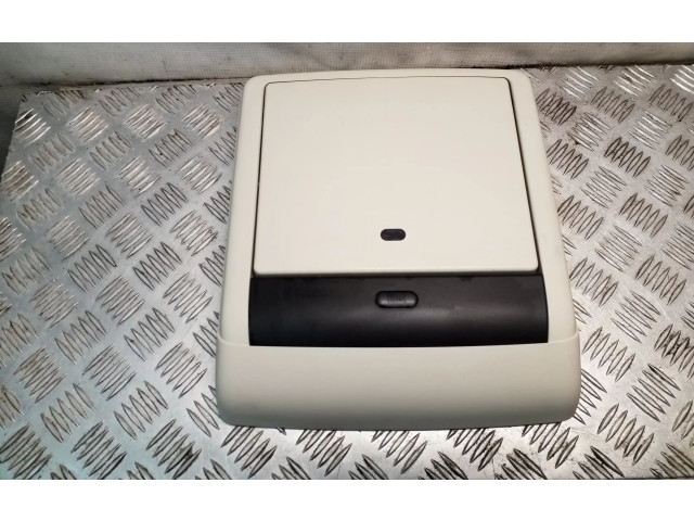 Дисплей    P1HY00DW1AA, ED3207KAPM   Dodge Nitro