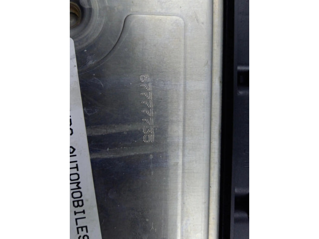 Řídící jednotka 1607697680 Peugeot 206+ 2011