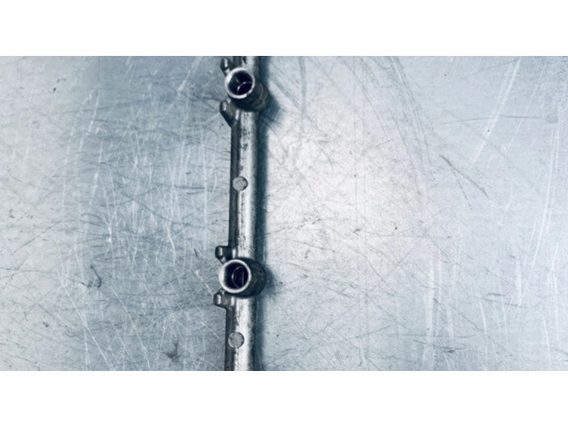 Vstřikovací lišta 2325028080 Toyota RAV 4 (XA30) pro benzínový motor 2.0