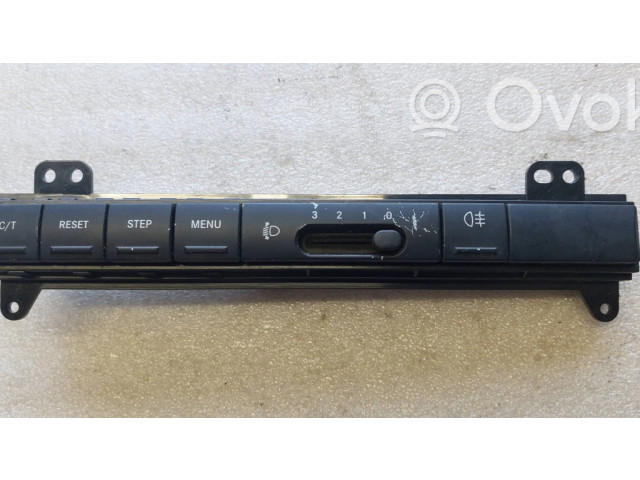 Мултифункционный включатель управления / ручка