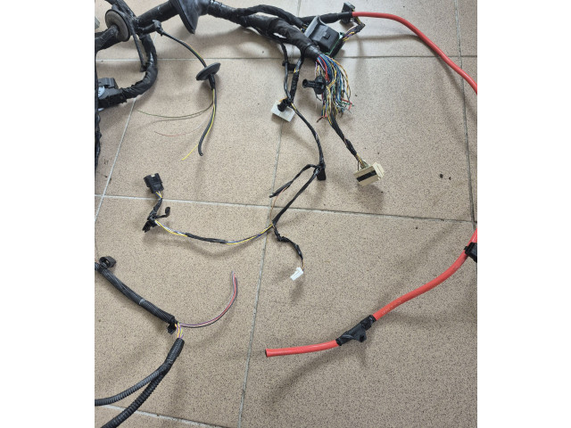 Блок предохранителей 32331868, 32301428 Volvo XC40