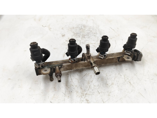 Vstřikovací lišta 13531247904 BMW 3 E36 pro benzínový motor 1.8