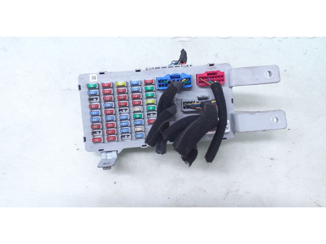 Блок предохранителей 919502B400   Hyundai Santa Fe    