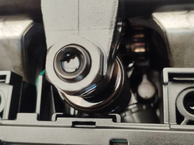 Vstřikovač    Dodge Caliber  pro naftový motor 2.0  