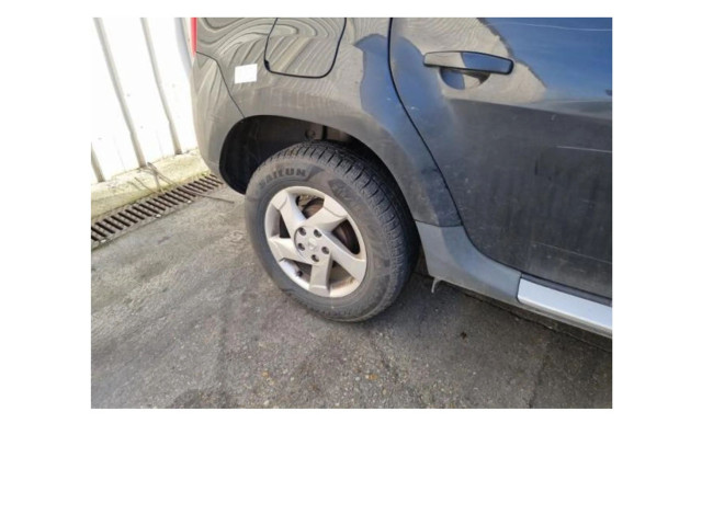 Вентилятор радиатора 214816674R Dacia Duster